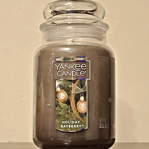 22 Oz. Lg. Holiday Bayberry Yankee Candle